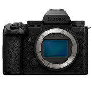 Panasonic Lumix S5IIX with 20-60mm Lens Kit