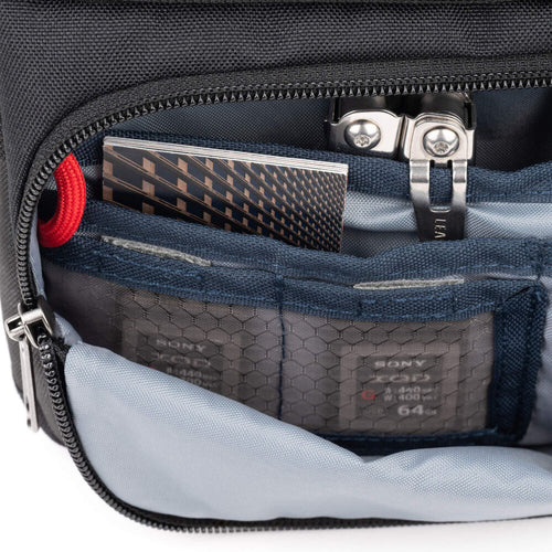 Think Tank Mirrorless Mover 20 V2.0 - Marine Blue