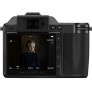 Hasselblad X2D 100C with XCD 75mm f/3.4 Lightweight Portrait Lens Kit