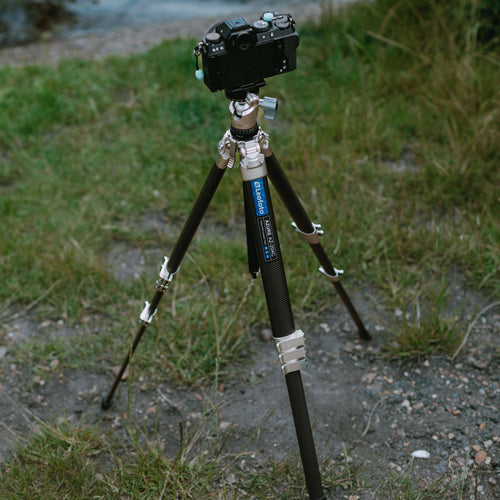 Leofoto AZ-204C Carbon Fibre Travel Tripod + LH-25R Ball Head - Silver/Carbon