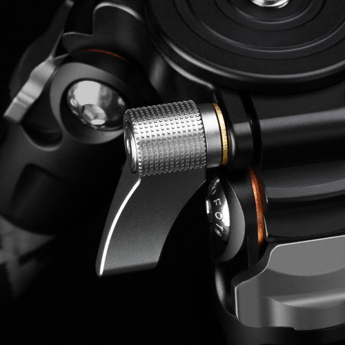 Leofoto LQ-324C Mr.Q Series 4 Section Carbon Fibre Tripod with LH-40LR (Lever Release) Ball Head
