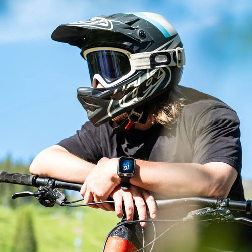 Insta360 GPS Preview Remote with Built-in Mic for X5/Ace Pro  2