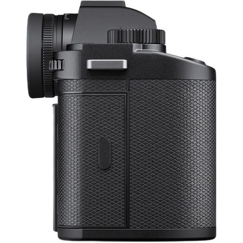 Leica SL3-P with Vario-Elmarit-SL 24-70mm f/2.8 ASPH. Lens