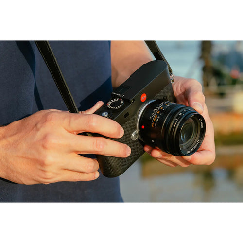 Leica Summicron-M 66mm f/2 Lens