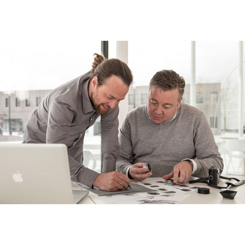 Leica Summaron-M 28mm f/5.6 Lens (Silver)