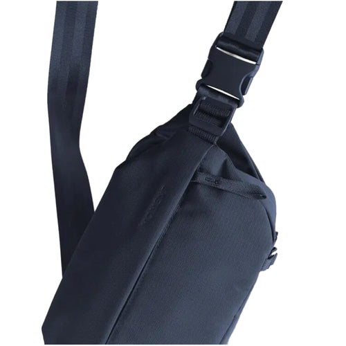 Moment Everything Sling 2L