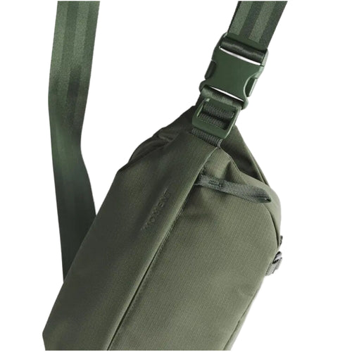 Moment Everything Sling 2L