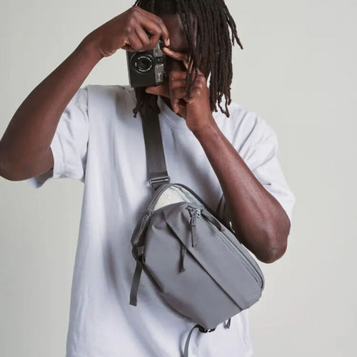 Moment Everything Sling 4L