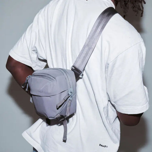 Moment Everything Sling 4L