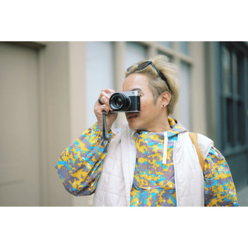 Fujifilm X-E5 Silver with XF 23mm f/2.8 R WR Lens and instax mini Link 2 Print Kit (Space Blue)