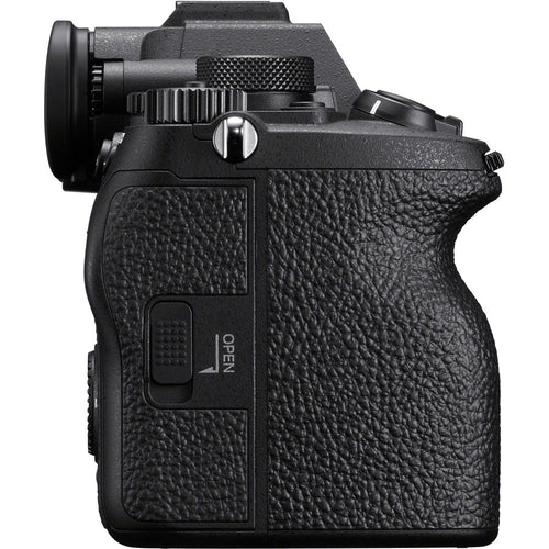 Sony a7 IV with FE 24-105mm f/4 G OSS Lens