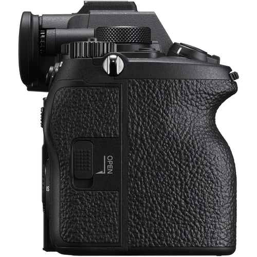 Sony A7R V with 16-35mm F2.8 GM II, FE 24-70mm F2.8 GM II and FE 70-200mm F2.8 GM II Lens