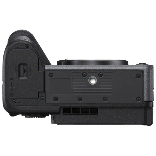 Sony Cinema Line FX30 with G 18-105mm f/4 E-Mount Lens