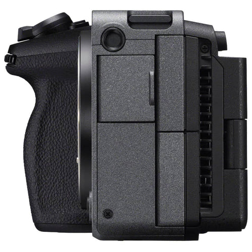 Sony Cinema Line FX30 with G 18-105mm f/4 E-Mount Lens