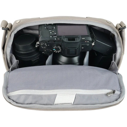 Vanguard VEO Metro S4L Shoulder Bag