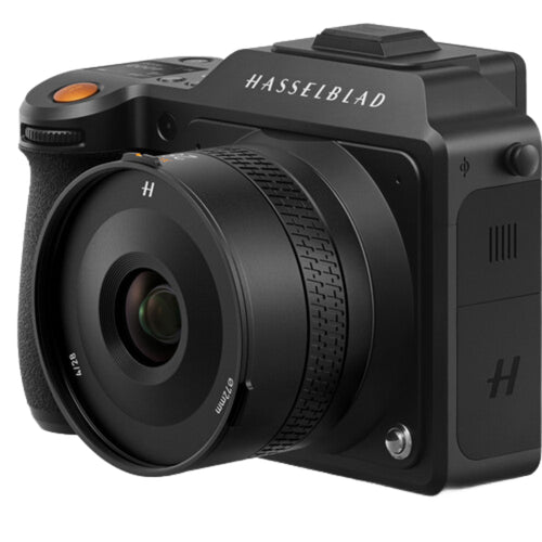 Hasselblad X2D 100C Street Kit with XCD 28mm f/4 P and OneMo Lite Backpack