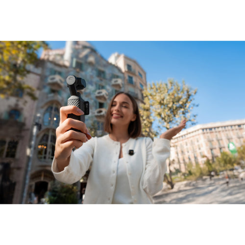 DJI Osmo Pocket 4 Creator Combo