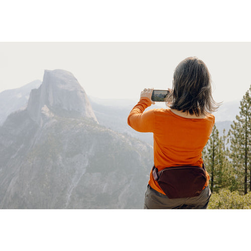 Peak Design Outdoor Sling 2L