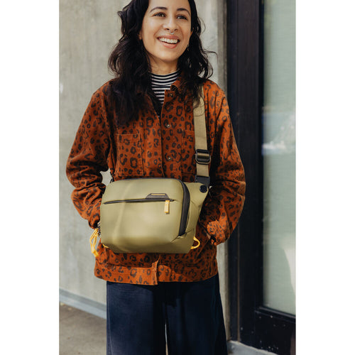 Peak Design Everyday Sling 3L v2