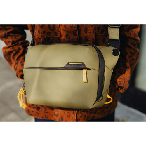 Peak Design Everyday Sling 3L v2