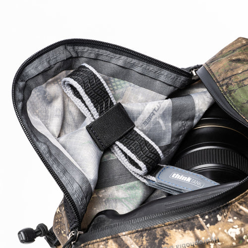 Think Tank Photo Hydrophobia D 70-200 Rain Cover (Realtree Camo)