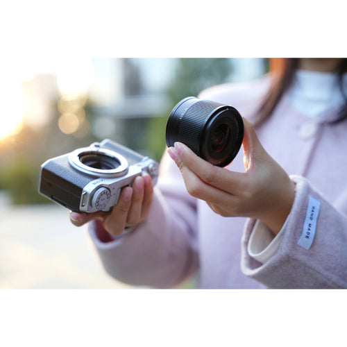 TTArtisan 17mm f/1.8 Air Lens