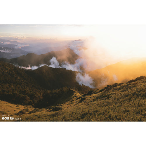 Canon EOS R6 Mark III with RF 24-105 f/4L IS USM Lens