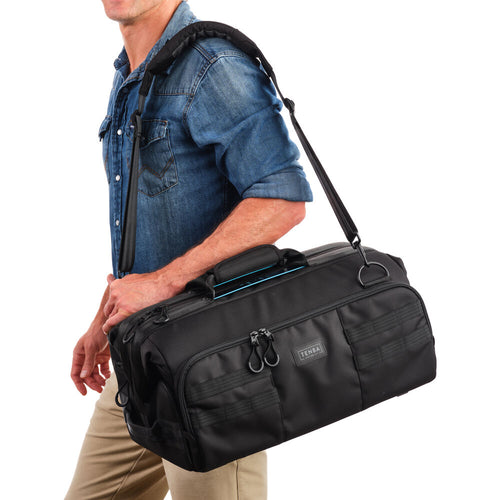 Tenba Cineluxe V2 Shoulder Bag 21 (Black, 32L)