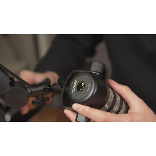Canon EOS R50 V Mobile Podcasting Kit