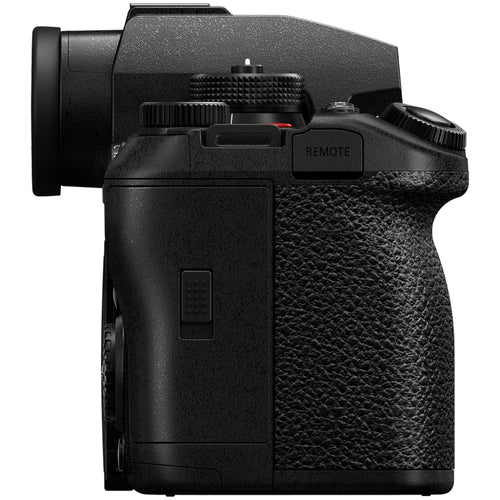 Panasonic Lumix S1 II E with S 24-60mm f/2.8 Lens