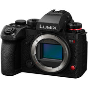 Panasonic Lumix S1 II with 24-105mm f/4 Macro O.I.S. Lens
