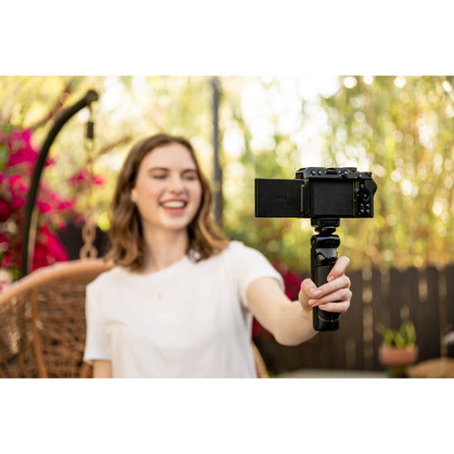 Nikon Z 30 with NIKKOR 16-50mm VR Lens Kit