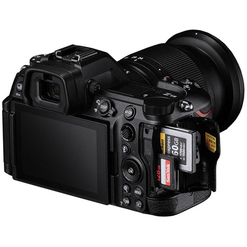 Nikon Z6 III with Z 24-200mm F/4-6.3 Lens