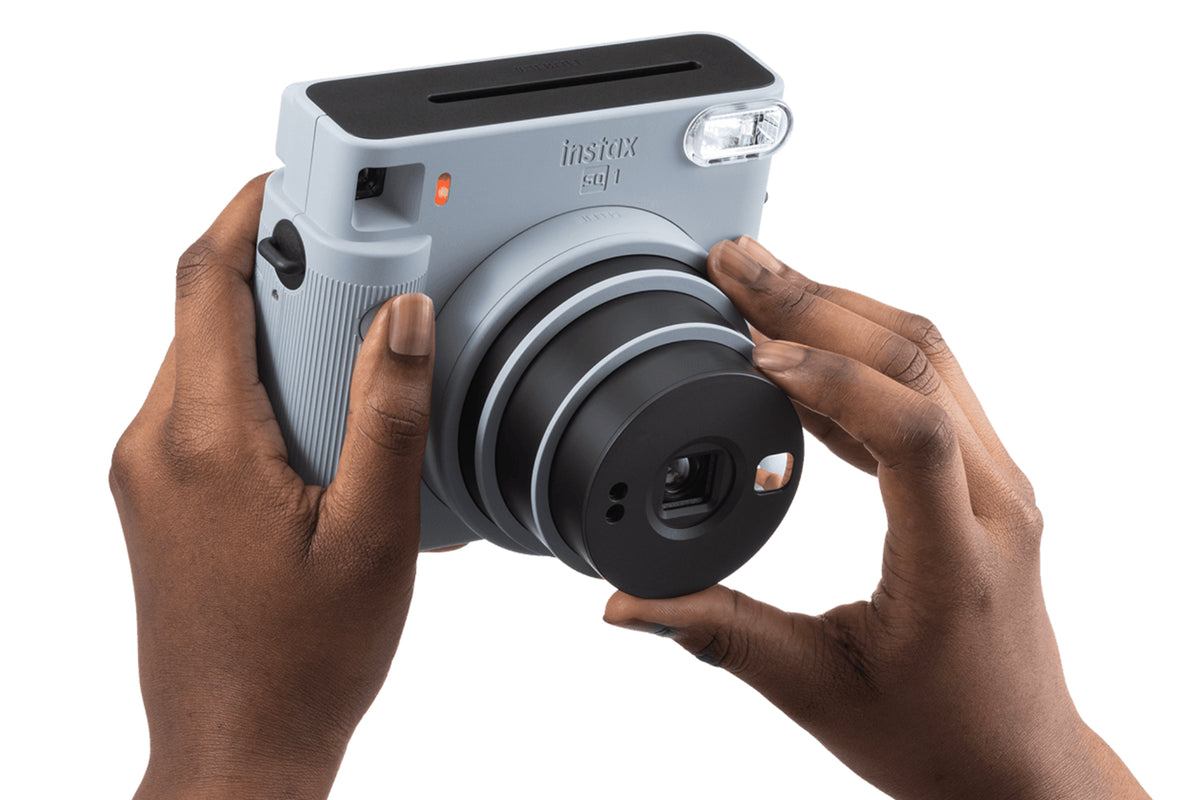 Elevate Your Selfie Game with Selfie Mode and Mirror Combo