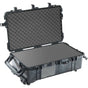 Pelican 1670 Case with Foam (Black)