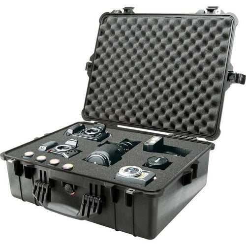 Pelican 1600 Case with Foam Set (Black)