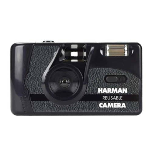 Ilford Harman Reusable 35mm Camera with Flash & 2 x Kentmere Pan 400 Film