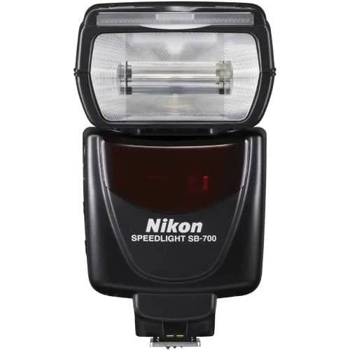 Nikon DX Portrait Kit with AF-S DX 35MM F/1.8G & SB-700 Flash