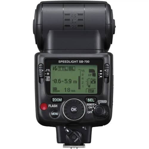 Nikon DX Portrait Kit with AF-S DX 35MM F/1.8G & SB-700 Flash