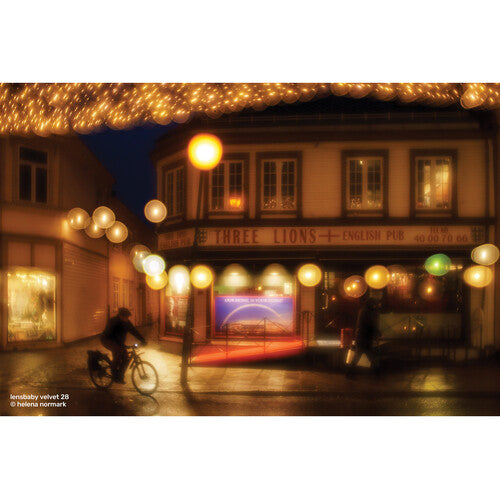 Lensbaby Velvet 28mm f/2.5 Lens for Sony E (Silver)