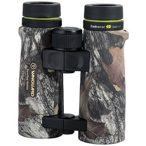 Vanguard Endeavor ED 10x42 Binoculars - Real Tree Finish